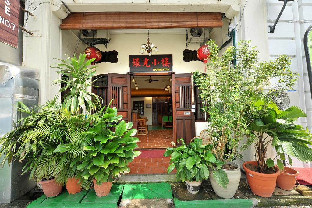 Silver Shine Guesthouse Джордж Таун Екстериор снимка