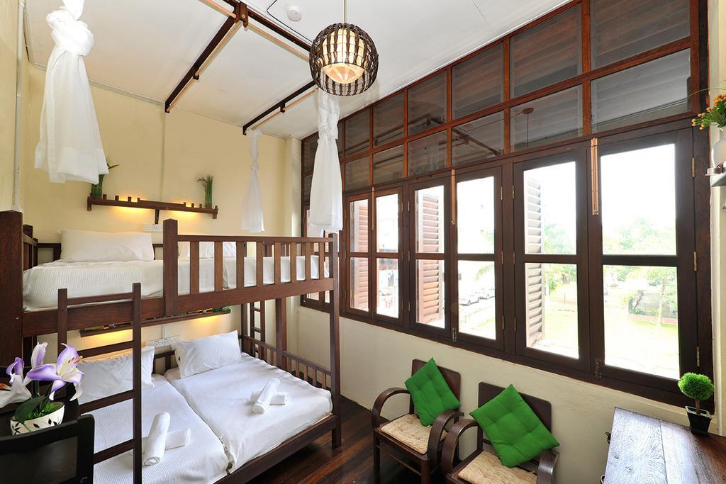 Silver Shine Guesthouse Джордж Таун Стая снимка
