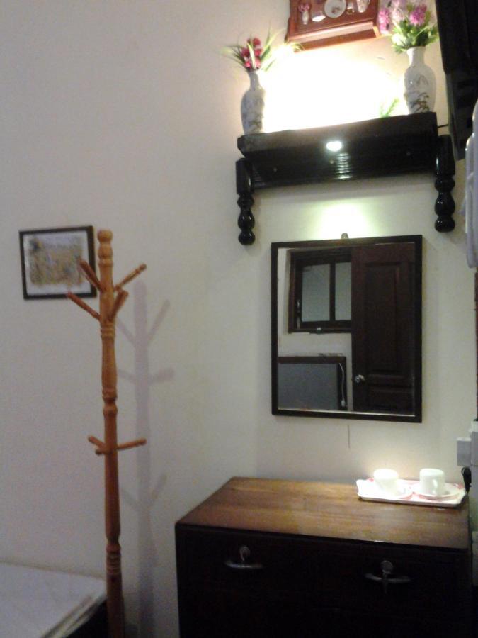 Silver Shine Guesthouse Джордж Таун Стая снимка